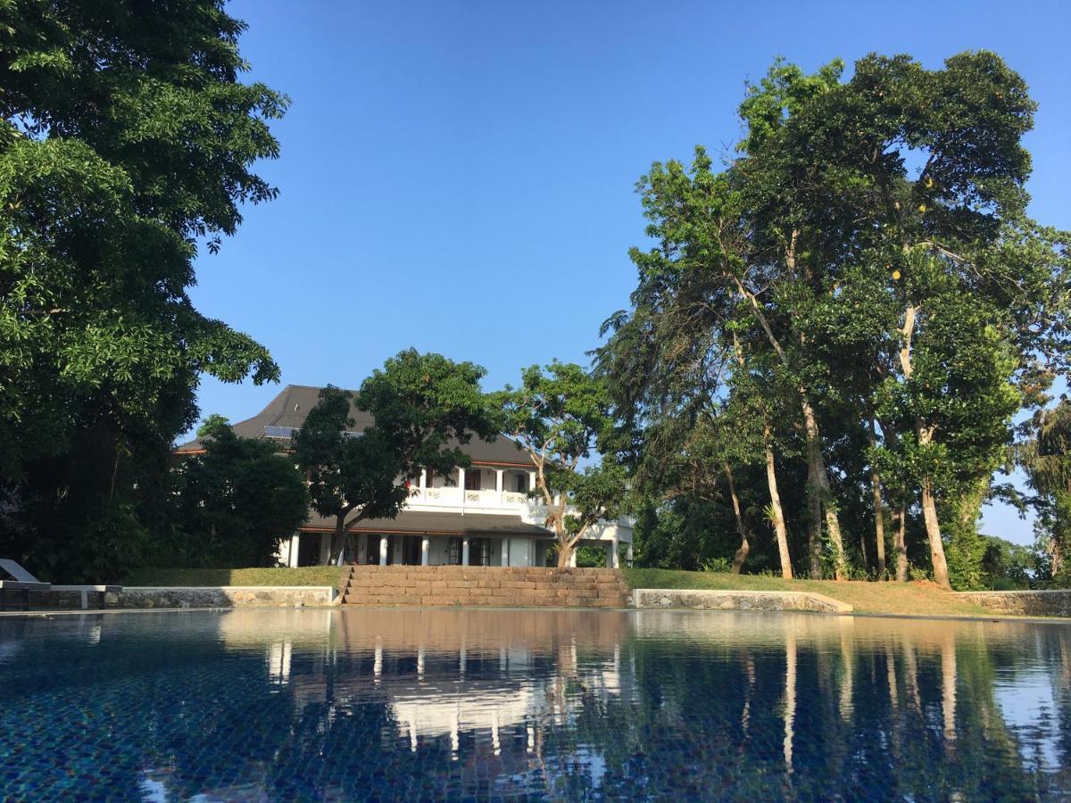 Готель Viceroy House Pasyala Екстер'єр фото